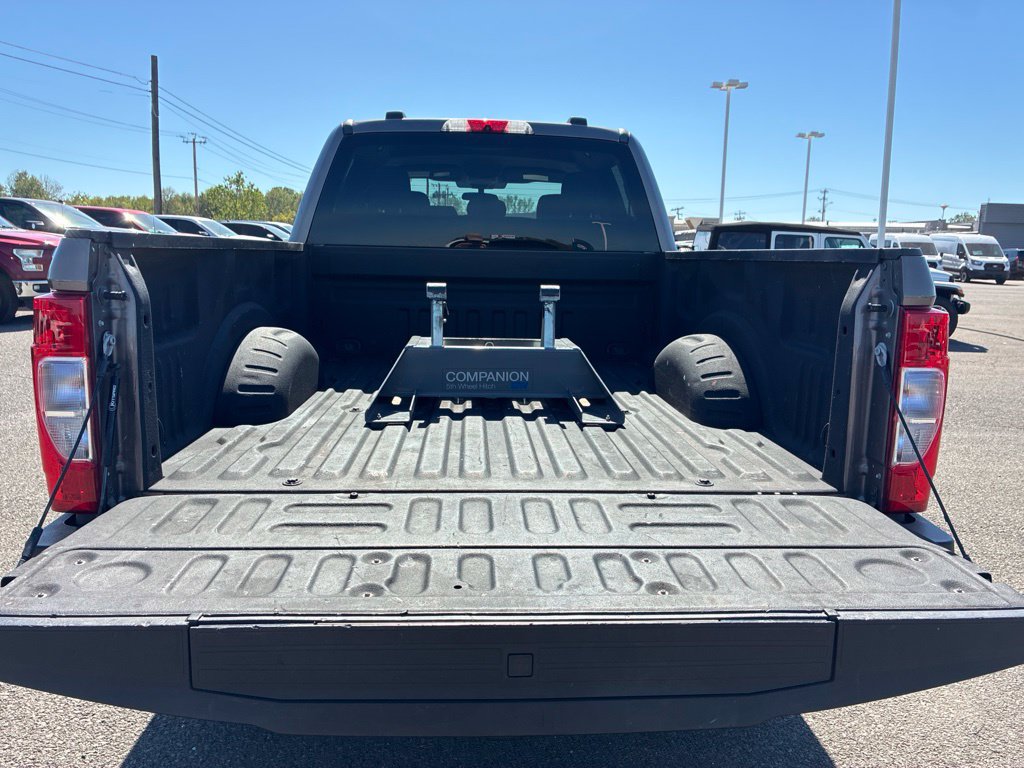 Used 2020 Ford F250 XL w/ STX Appearance Package AWD/4WD image 5