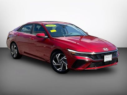 Used 2025 Hyundai Elantra SEL