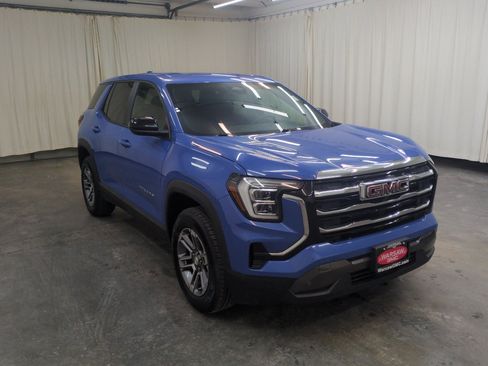 Used 2025 GMC Terrain Elevation image 4