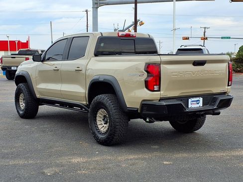 Used 2024 Chevrolet Colorado ZR2 w/ Technology Package image 23