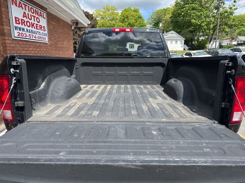 Used 2018 RAM 2500 Tradesman w/ Chrome Appearance Group AWD/4WD image 12