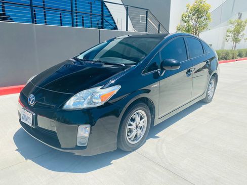 Used 2010 Toyota Prius FWD image 1