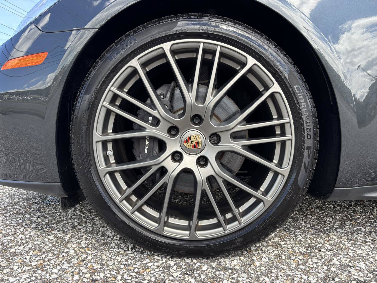 Used 2023 Porsche Panamera 4 Platinum Edition w/ Assistance Package AWD/4WD image 31