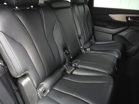 Used 2023 Acura MDX SH-AWD w/ Technology Package image 17