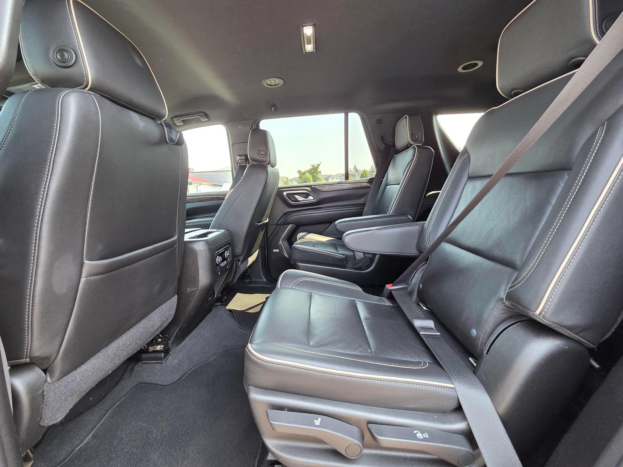 Used 2021 Chevrolet Tahoe Premier AWD/4WD image 27