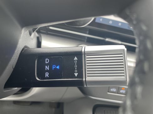 Used 2024 Hyundai Kona Limited image 15