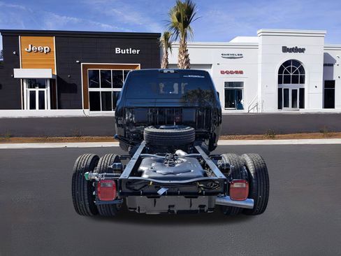 New 2026 RAM 3500 Big Horn AWD/4WD image 5