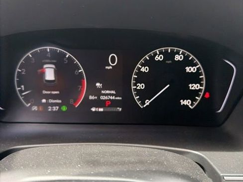 Used 2025 Honda Pilot EX-L image 4