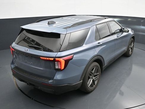 Used 2025 Ford Explorer ST-Line w/ Premium Package RWD image 24