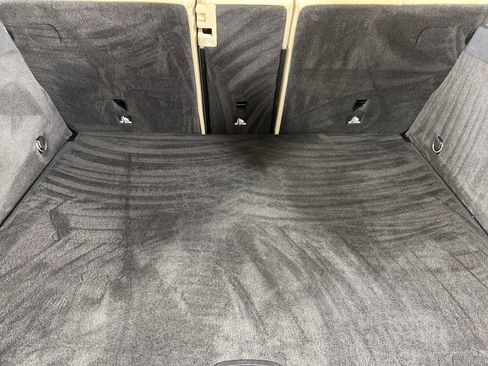 Used 2021 Mercedes-Benz GLC 300 4MATIC image 12