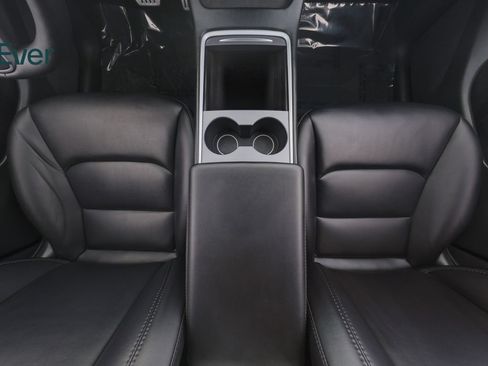 Used 2023 Tesla Model Y Performance AWD/4WD image 27
