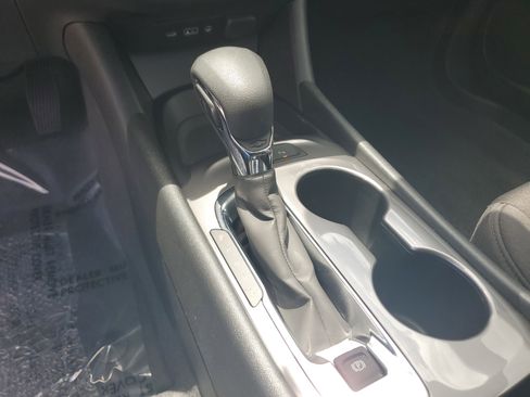 Used 2025 Chevrolet Malibu LS image 27