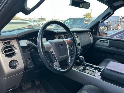 Used 2017 Ford Expedition EL Limited w/ Equipment Group 301A image 2
