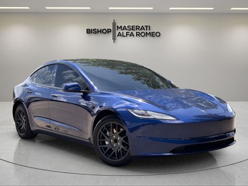 Used 2024 Tesla Model 3 Standard Range RWD image 1