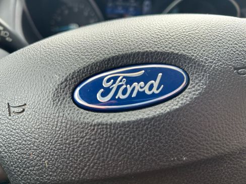 Used 2015 Ford Focus SE image 20