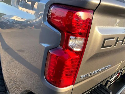 Used 2021 Chevrolet Silverado 1500 LT w/ LPO, Dark Essentials Package image 29