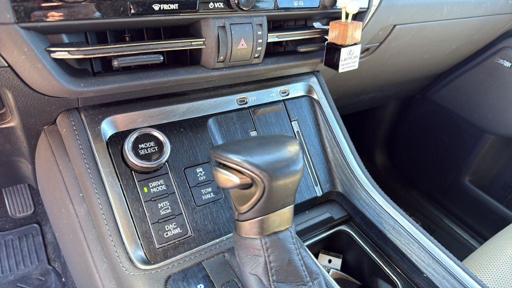 Certified 2024 Lexus GX 550 AWD/4WD image 36