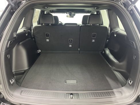 New 2025 Jeep Grand Cherokee Altitude image 25