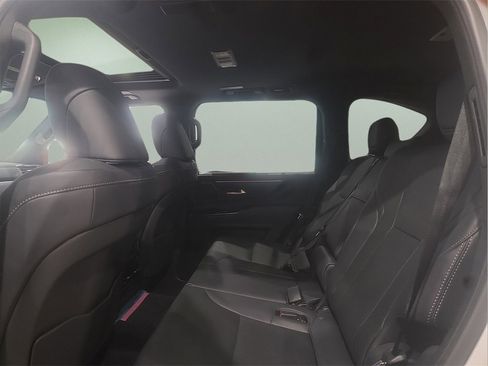 New 2026 Lexus LX 700h Luxury image 13
