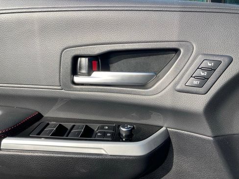 Certified 2025 Toyota Sienna XSE image 15