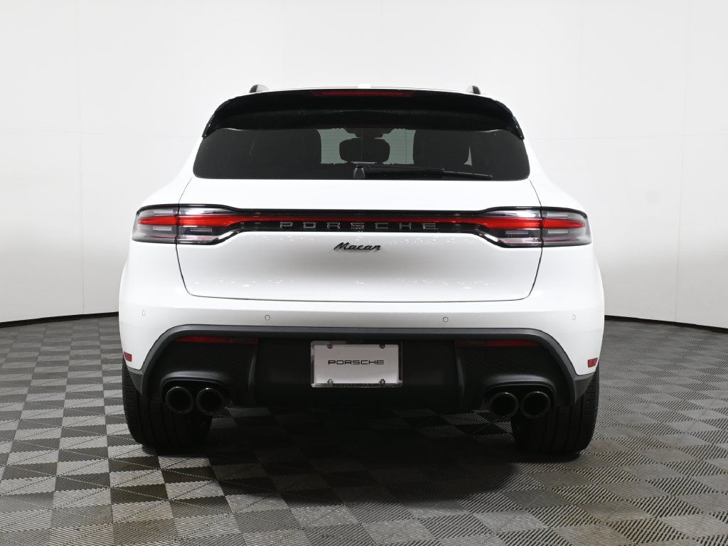 Used 2026 Porsche Macan AWD/4WD image 10