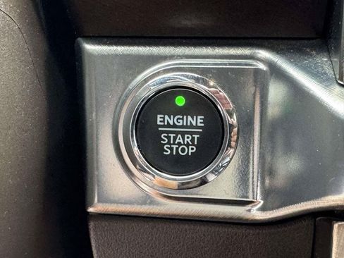 Used 2022 Ford F150 King Ranch w/ Equipment Group 601A High AWD/4WD image 9