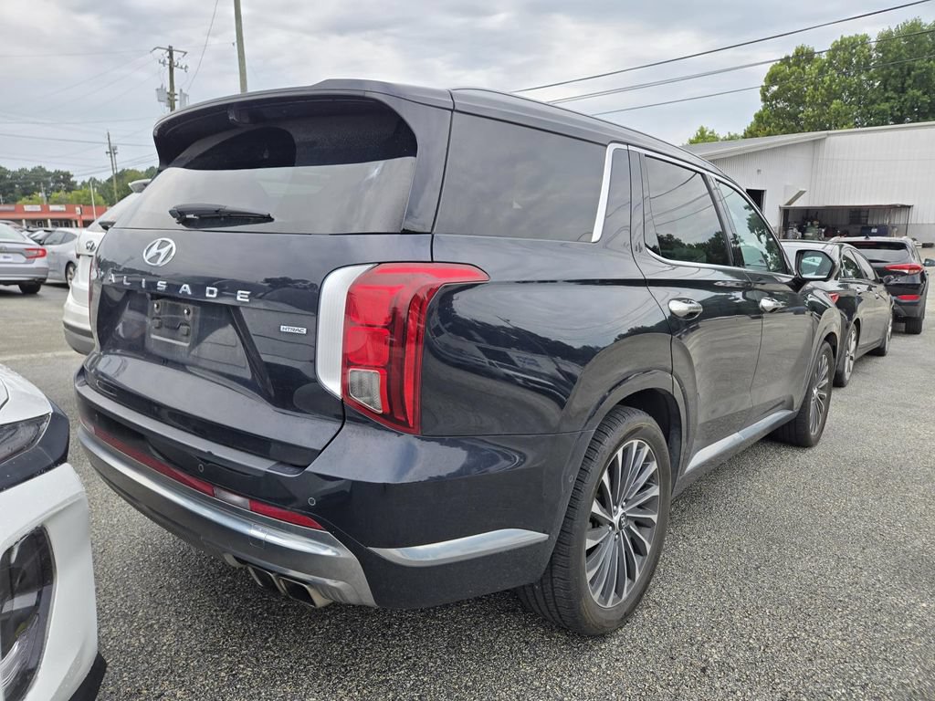 Used 2024 Hyundai Palisade Calligraphy AWD/4WD image 2