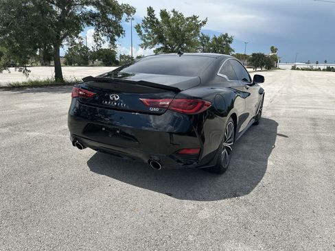 Used 2019 INFINITI Q60 3.0t Luxe RWD image 6