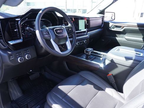 Certified 2022 GMC Sierra 1500 SLT w/ SLT Premium Plus Package image 18