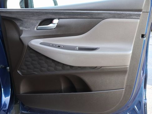 Used 2020 Hyundai Santa Fe SE image 9