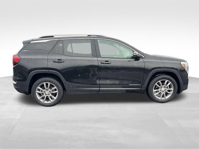 Used 2024 GMC Terrain SLT AWD/4WD image 7