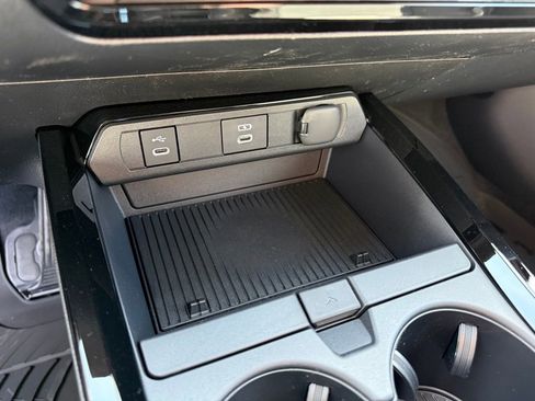 New 2026 Toyota Prius Plug-In Hybrid image 23