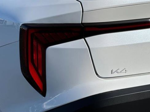 New 2025 Kia K4 EX image 30