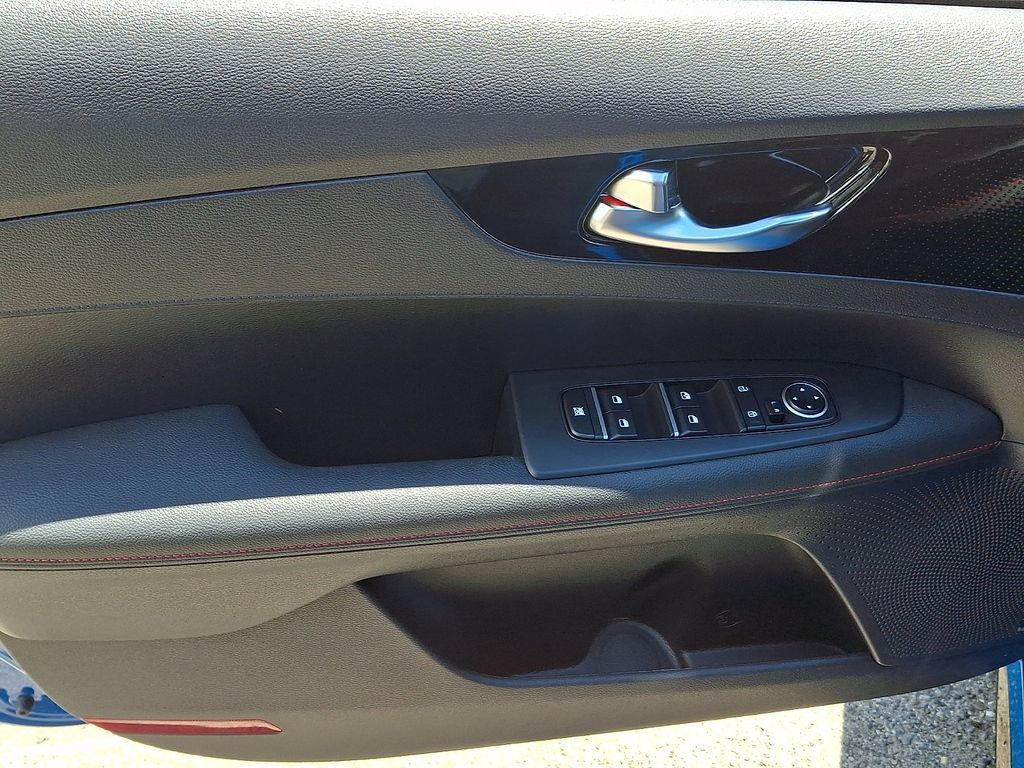 Certified 2023 Kia Forte GT w/ GT2 Package FWD image 12