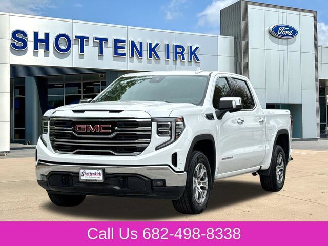 Used 2025 GMC Sierra 1500 SLT AWD/4WD image 3