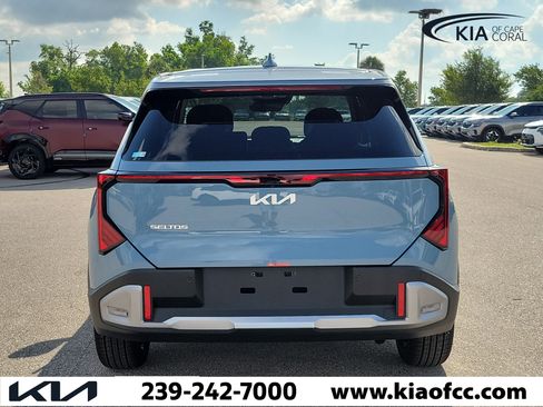 New 2027 Kia Seltos S FWD image 5