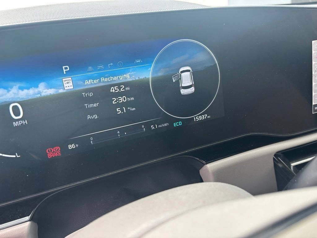 Certified 2023 Kia Niro Wind w/ Wind Preserve Package FWD image 12