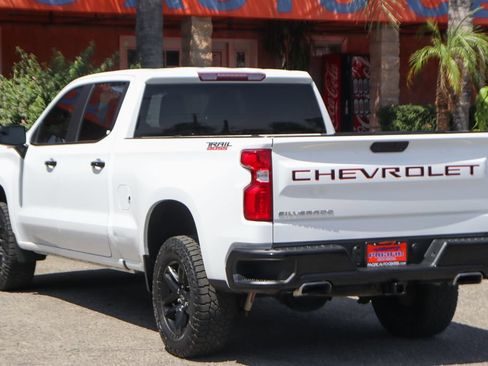 Used 2019 Chevrolet Silverado 1500 LT Trail Boss w/ Convenience Package AWD/4WD image 6