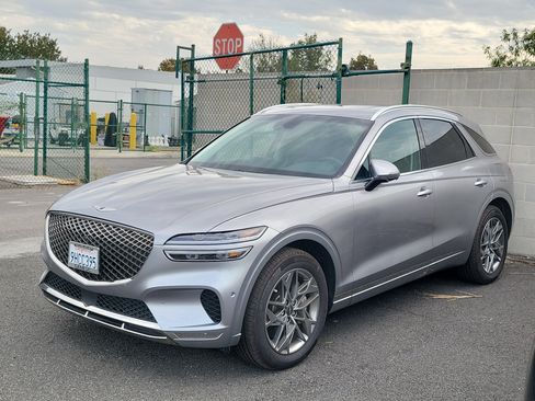 Used 2023 Genesis GV70 2.5T w/ Advanced Package AWD/4WD image 1