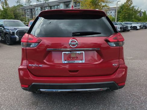 Used 2017 Nissan Rogue SV w/ SV Premium Package FWD image 5