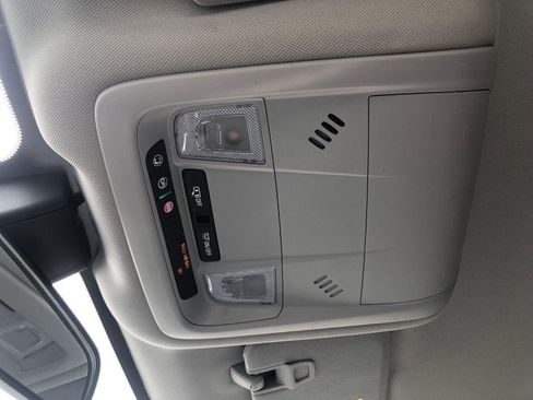 Used 2019 Chevrolet Equinox LS w/ LS Convenience Package FWD image 28