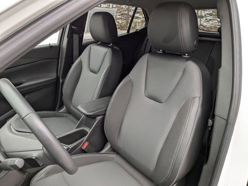 Certified 2022 Buick Encore GX Preferred w/ Cold Weather Comfort Package image 12