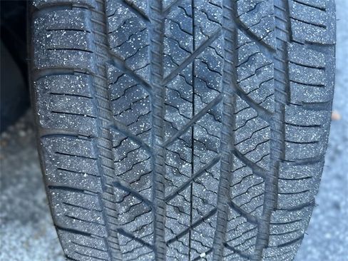 Used 2021 Toyota Sienna XLE image 11