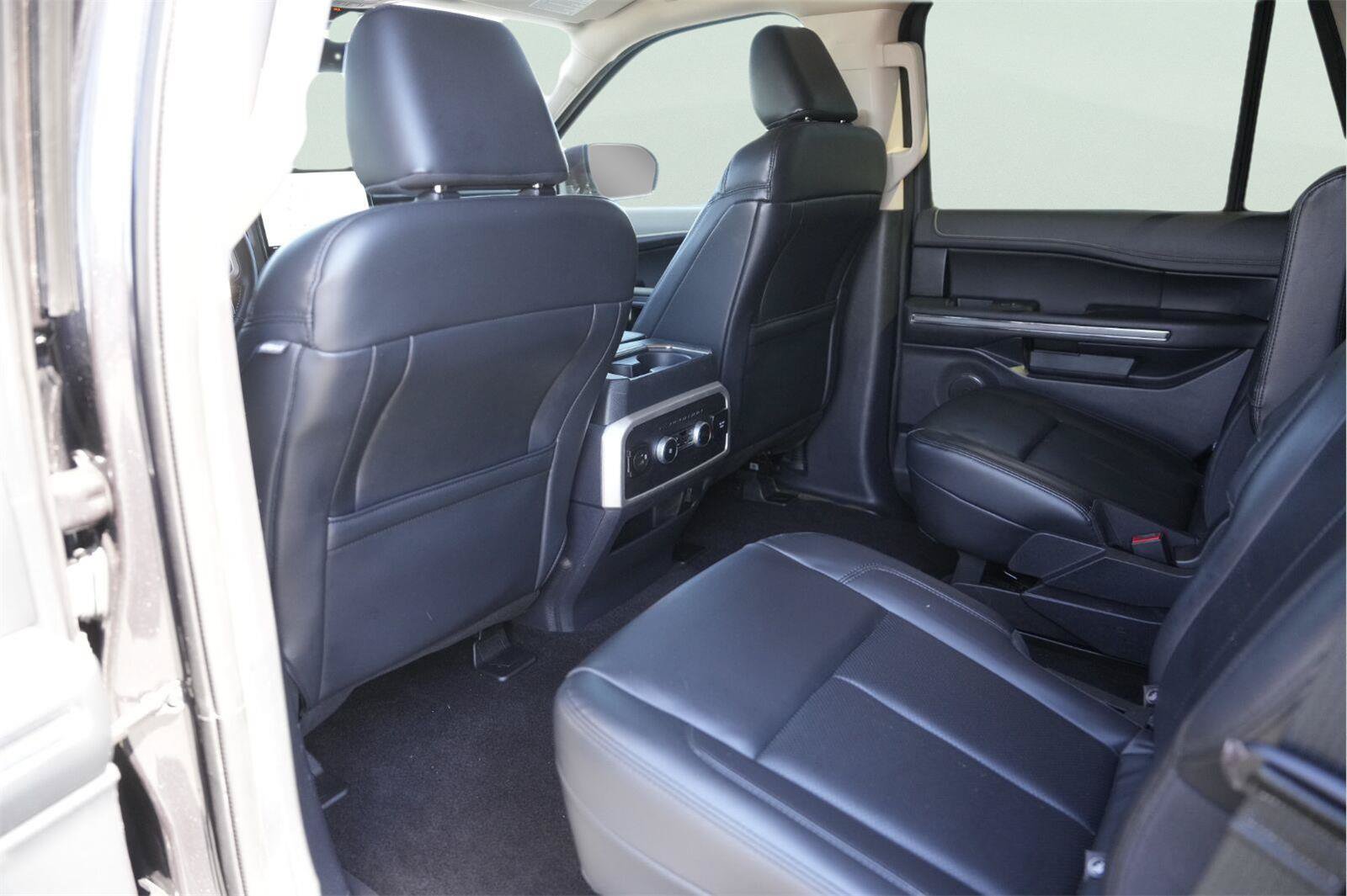 Used 2022 Ford Expedition XLT RWD image 11