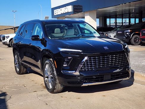 New 2026 Buick Enclave Avenir w/ Super Cruise Package image 2