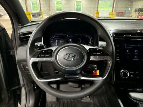Used 2023 Hyundai Santa Cruz SE AWD/4WD image 18