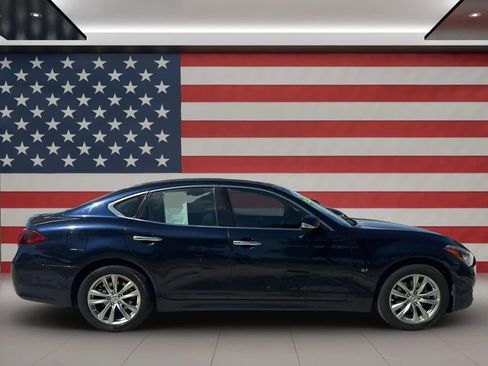 Used 2015 INFINITI Q70 3.7 RWD image 4