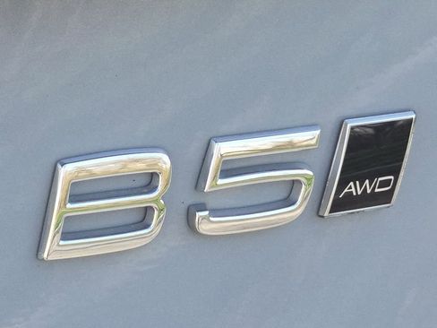 Used 2025 Volvo XC90 B5 Plus w/ Protection Package image 5