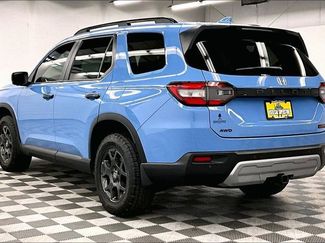 Used 2023 Honda Pilot TrailSport video 2