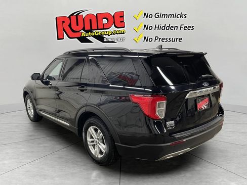 Used 2023 Ford Explorer XLT w/ Equipment Group 202A RWD image 3